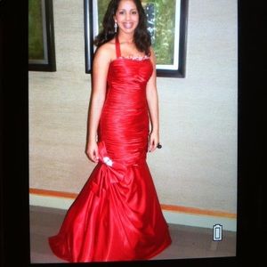 Red pageant/homecoming/bridesmaid, etc gown